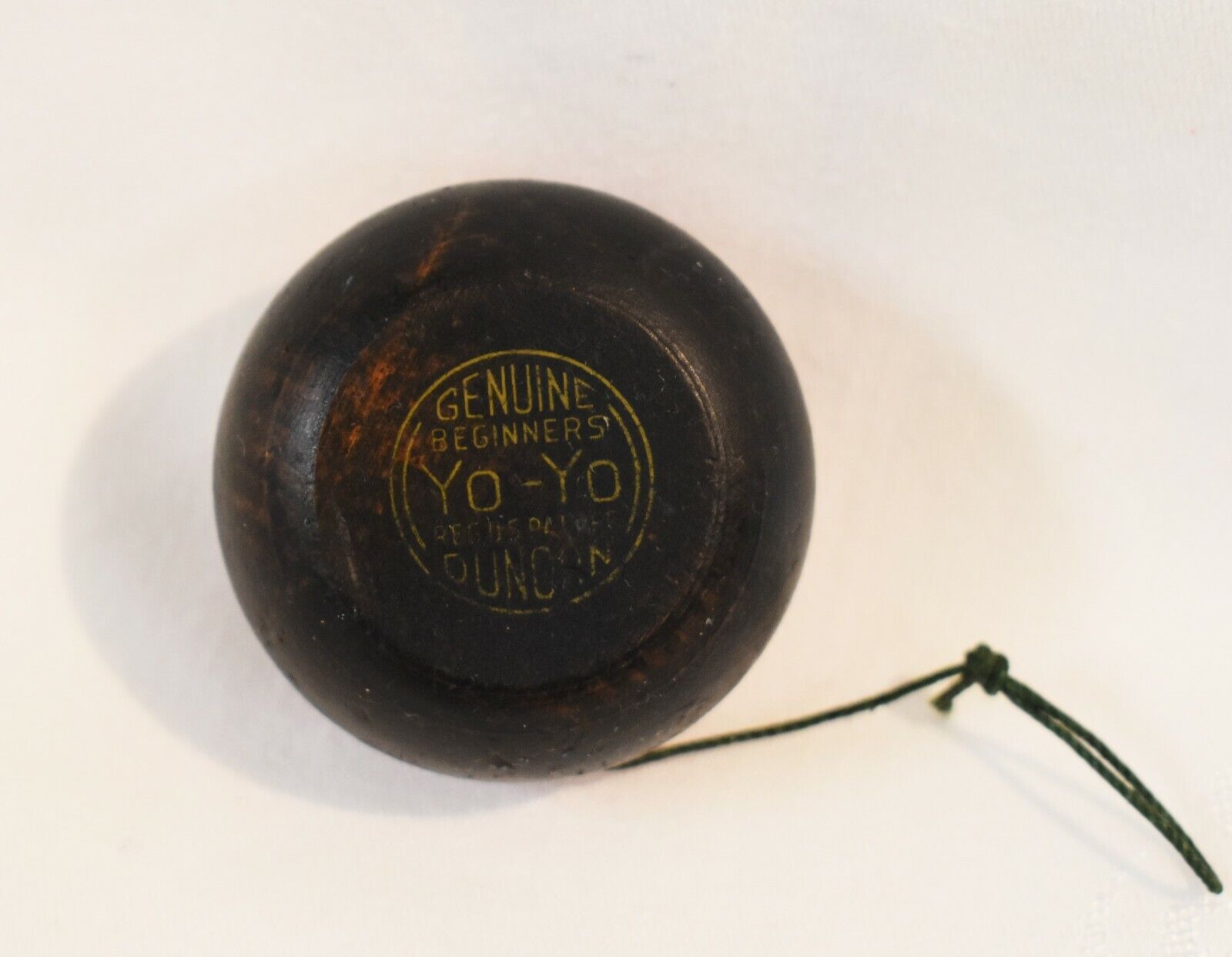 1933 Duncan Black And Red Wood Genuine Beginners Yo-yo