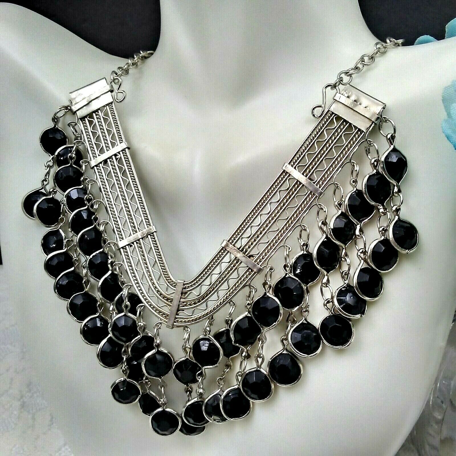 Estate Sale: Silver Tone Necklace With Black Glass Gems #18-1