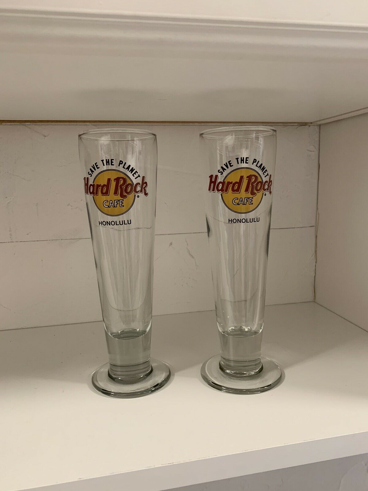 Set Of 2 Hard Rock Cafe Honolulu Tall Fluted Pilsner Beer Glasses