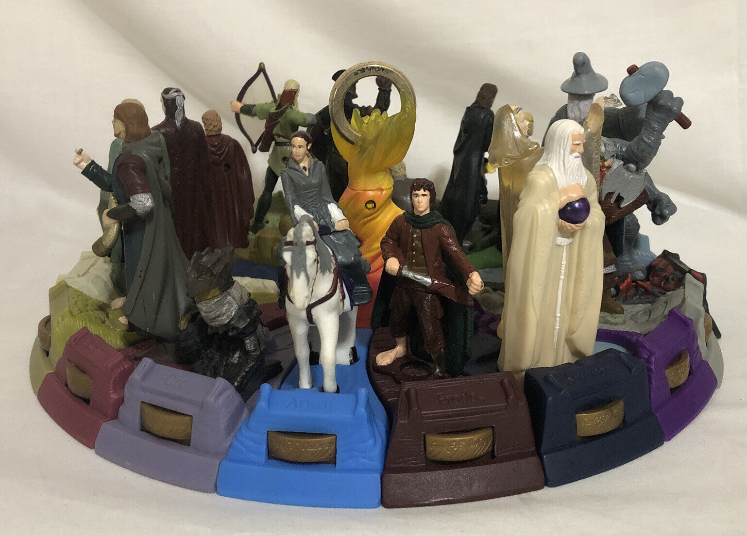 Complete Set Of 2001 Lord Of The Rings Burger King Toys