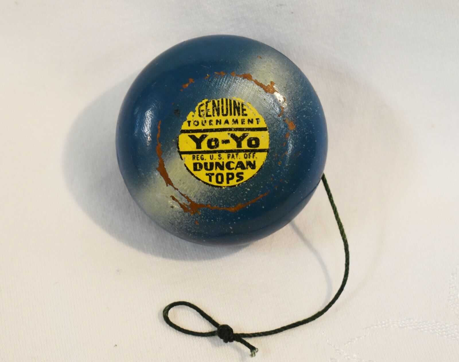 1930-1935 Duncan Tops Wooden Blue White Genuine Tournament Gold Seal Yo-yo