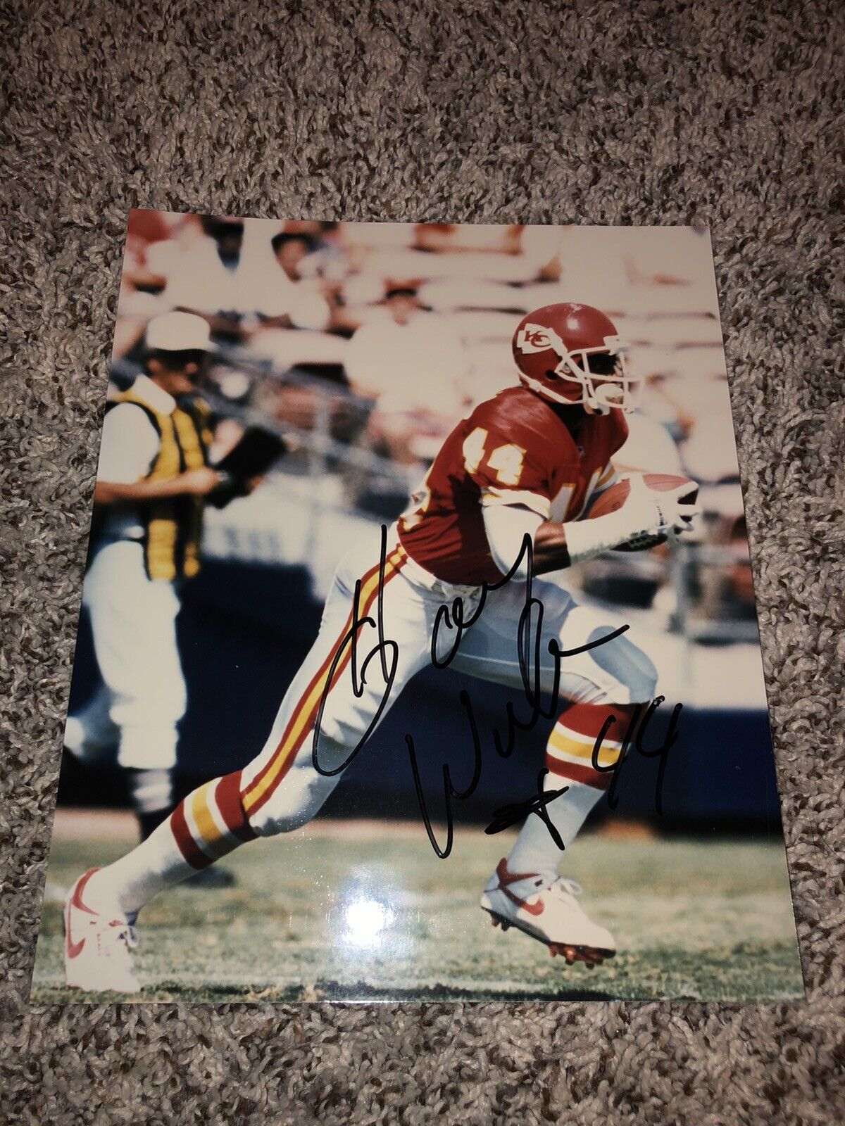 Harvey Williams Signed - Autographed Kansas City Chiefs 8x10 Inch Photo